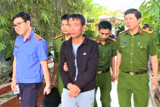 Cơ quan cảnh sát điều tra Công an tỉnh Đắk Lắk bắt giữ đối tượng Đỗ Viết Dương.