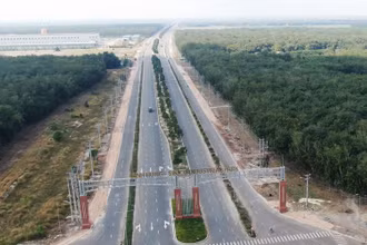 Hạ tầng khu công nghiệp Minh Hưng – SiKiCo (xã Minh Hưng, huyện Chơn Thành) đang được đầu tư hoàn thiện chào đón nhà đầu tư.
