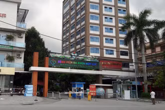 Bệnh viện đa khoa Hợp Lực ngày 30/8.