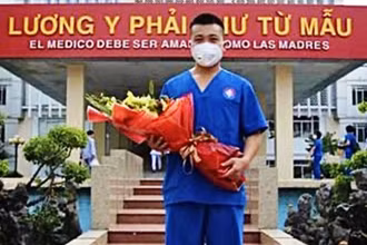Kỹ thuật viên Võ Đoãn Đoàn lên đường vào TP Hồ Chí Minh tham gia chống dịch.