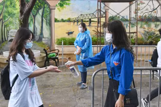 Tại Kỳ thi tốt nghiệp THPT 2021. Ảnh: THUỶ NGUYÊN