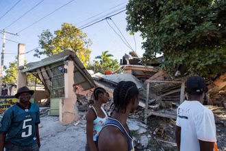 Hàng trăm nhà ở tại Haiti bị sập sau trận động đất ngày 14/8. (Ảnh: Reuters)