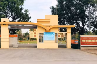 Trường THPT chuyên Nguyễn Trãi (Hải Dương).