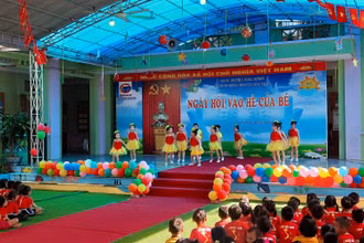 Hoạt động chào hè của học sinh Trường mầm non xã Thái Tân, Nam Sách, Hải Dương. (Ảnh chụp năm 2020)