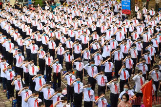 Học sinh trong Lễ khai giảng năm học mới 2020-2021. Ảnh: DUY LINH