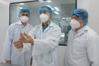 Thứ trưởng Trần Văn Thuấn làm việc với Công ty Nanogen.