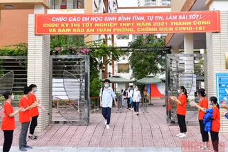 Tại Kỳ thi tốt nghiệp THPT 2021. Ảnh: THỦY NGUYÊN