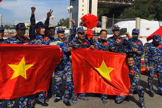 Niềm vui của các thành viên Đội tuyển Hải quân nhân dân Việt Nam sau khi đạt thành tích xuất sắc tại Army Games 2021. (Ảnh: HẢI ÂU)