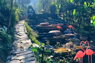 Một góc tiểu cảnh điểm du lịch Thung lũng Xanh
