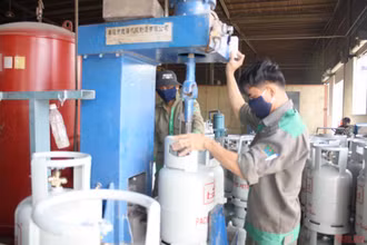 Giá gas tăng lần thứ 4 liên tiếp trong 4 tháng.
