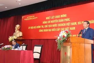 Đại sứ Việt Nam tại Lào Nguyễn Bá Hùng khẳng định cộng đồng Việt Nam tại Lào luôn một lòng hướng về đất nước.