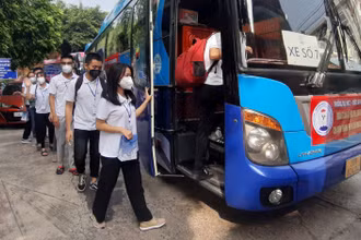 Trường Đại học Y-Dược Thái Nguyên đã cử gần 400 cán bộ, sinh viên vào các tỉnh miền nam hỗ trợ chống dịch.