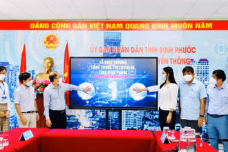 Bình Phước khai trương, đưa vào sử dụng Cổng thông tin Covid-19 và tiếp nhận thông tin dịch Covid-19 trên tổng đài giải đáp thông tin dịch vụ công 1022.