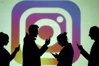 Việc quảng cáo thông qua Instagram Shop giờ đây đã có thể áp dụng với tất cả các nhãn hàng trên toàn cầu. (Ảnh: Reuters)