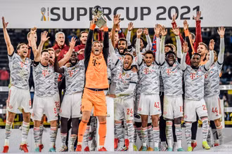 Bayern nâng cao Siêu cúp Đức lần thứ 9 trong lịch sử. (Ảnh: Bundesliga)