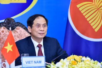 Bộ trưởng Ngoại giao Bùi Thanh Sơn tại Hội nghị ACC lần thứ 29. 