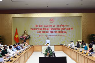 Phó Thủ tướng Thường trực Chính phủ, Trưởng Ban Chỉ đạo 389 quốc gia Phạm Bình Minh chủ trì cuộc họp. (Ảnh: Hải Minh/Cổng TTĐT Chính phủ)