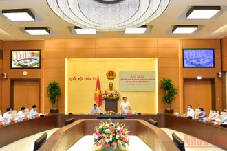 Hội nghị giữa Đảng đoàn Quốc hội và Ban Cán sự Đảng Chính phủ về việc chuẩn bị Kỳ họp thứ hai, Quốc hội Khóa XV. (Ảnh: Duy Linh)