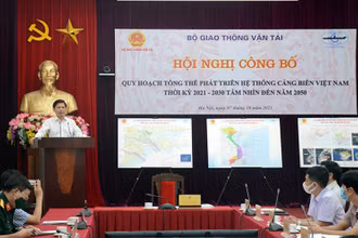 Bộ trưởng GTVT Nguyễn Văn Thể phát biểu ý kiến chỉ đạo tại lễ công bố quy hoạch cảng biển.