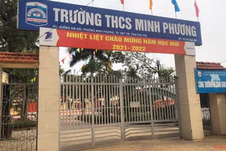 Trường THCS Minh Phương cho học sinh nghỉ học để phòng chống dịch Covid-19.