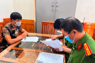 Đối tượng Bùi Văn Khánh tại cơ quan điều tra.