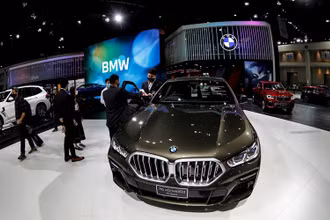 BMW đặt mục tiêu loại bỏ ô-tô chạy bằng nhiên liệu hóa thạch vào năm 2024. (Ảnh: Reuters)