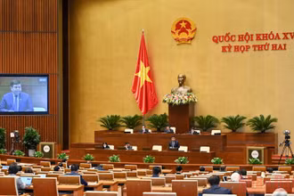 Quang cảnh phiên thảo luận trực tuyến của Quốc hội về dự kiến kế hoạch cơ cấu lại nền kinh tế giai đoạn 2021-2025.