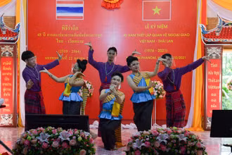 Một tiết mục văn nghệ trong buổi lễ.