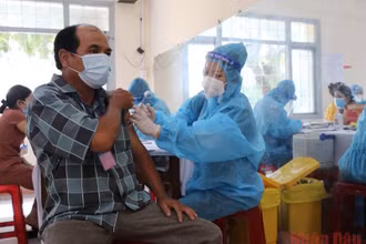 Thành phố Tuy Hòa tiếp tục chiến dịch tiêm vaccine phòng dịch Covid-19.