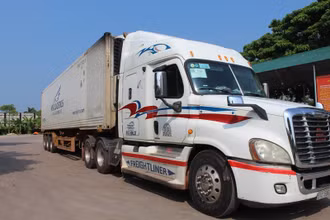 Phương tiện vào TP Móng Cái phải bảo đảm niêm phong theo quy định.