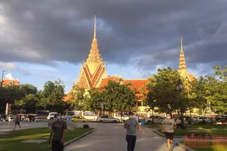 Thủ đô Phnom Penh được kỳ vọng sẽ đón nhiều du khách khi Campuchia mở cửa trở lại. (Ảnh: Nguyễn Hiệp)