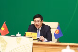 Phó Thủ tướng Thường trực Chính phủ Phạm Bình Minh tham dự Hội nghị ASEAN BIS 2021. (Ảnh: Hải Minh/VGP)