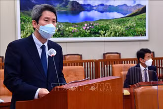 Bộ trưởng Bộ Thống nhất Hàn Quốc Lee In-young ngày 27/6 cam kết sẽ hành động “nhanh chóng hơn” để nối lại đối thoại với Triều Tiên.
