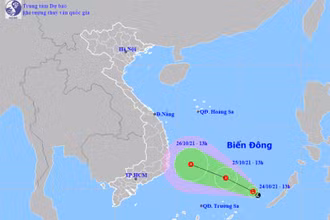Vị trí và hướng di chuyển của vùng áp thấp trên Biển Đông. (Nguồn: nchmf.gov.vn)