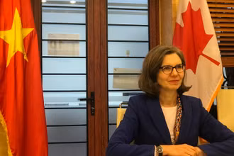 Bà Deborah Paul, Đại sứ Canada tại Việt Nam.