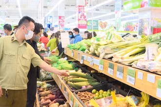 Bảo đảm nguồn cung thực phẩm trong những tháng cuối năm.