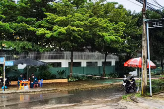 Chốt kiểm soát dịch Covid-19 tại thành phố Kon Tum.