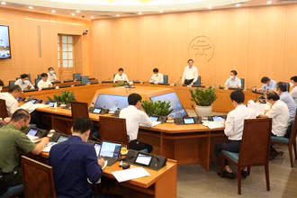 Chủ tịch UBND TP Hà Nội Chu Ngọc Anh chủ trì cuộc họp trực tuyến đôn đốc giải ngân vốn đầu tư công.