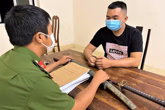 Đối tượng Hoàng Nguyên Trường tại Công an thành phố Buôn Ma Thuột.
