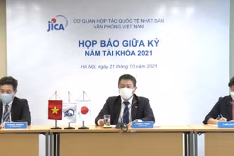 Buổi họp báo dưới hình thức trực tuyến.