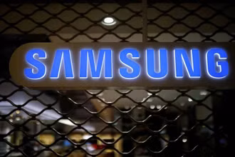 Giá chip tăng giúp “gã khổng lồ” công nghệ Samsung đạt doanh thu cao kỷ lục trong quý III. (Ảnh: Reuters)