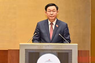 Chủ tịch Quốc hội Vương Đình Huệ phát biểu khai mạc Kỳ họp thứ 2, Quốc hội khóa XV. (Ảnh: DUY LINH - THỦY NGUYÊN)