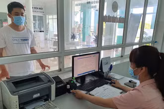 Từ 1-6, người tham gia BHYT được sử dụng ảnh thẻ trên ứng dụng VssID khi đi KCB BHYT trên toàn quốc. ẢNh: TÂM TRUNG