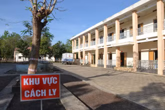 Truy tìm hai đối tượng người nước ngoài trốn khỏi khu cách ly tập trung