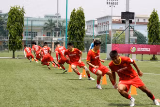Các thành viên ĐT U22 Việt Nam rất nỗ lực để vượt qua bài kiểm tra không dễ dàng. (Ảnh: VFF)