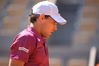 Dominic Thiem vẫn chưa lấy lại được phong độ sau khi liên tục phải đối mặt với chấn thương. (Ảnh: Roland Garros)