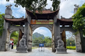 Đền vua Lê trong Khu di tích lịch sử, văn hóa cố đô Hoa Lư đóng cửa.