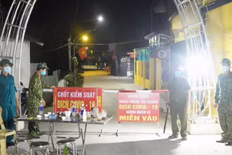 Chốt cách ly phòng dịch tại xã Công Lý, huyện Lý Nhân.