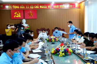 Ban Chỉ đạo phòng, chống dịch Covid-19 tỉnh Nghệ An chỉ đạo huyện Diễn Châu công tác phòng, chống dịch.