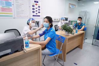 Vietnam Airlines tiêm vaccine Covid-19 cho phi công, tiếp viên